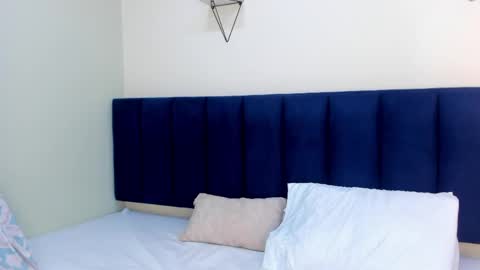 sophieturner_mg online show from April 18, 7:18 pm