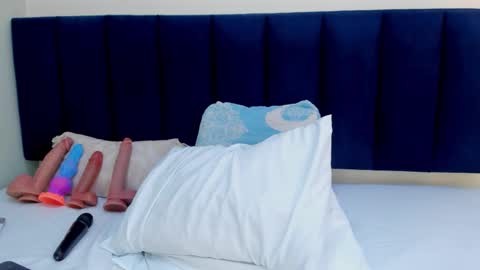 sophieturner_mg online show from March 15, 8:22 pm