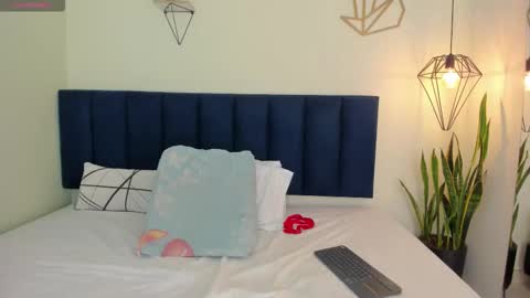 sophieturner_mg online show from November 5, 7:30 pm