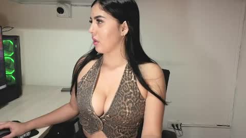 Sophiee online show from April 16, 11:40 pm