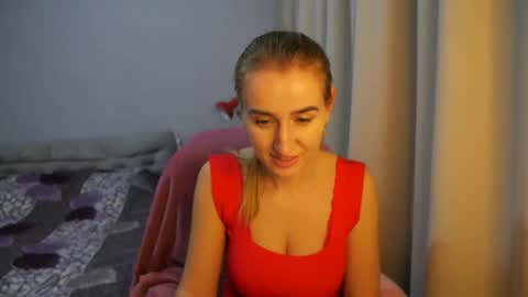 Sophi online show from February 19, 1:43 pm