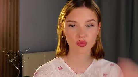 sylene online show from November 25, 3:14 pm