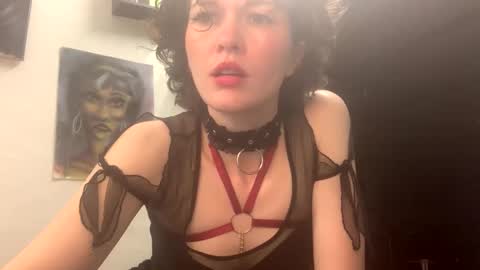 Snapshot of southerndolls chatting on September 20, 2:54 am Honey Suckle online show from September 20, 2:54 am