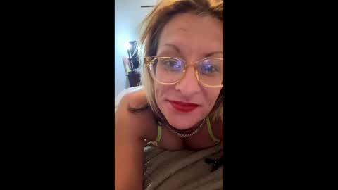 Southern MILF online show from May 27, 3:58 am