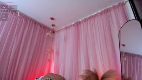 soyemi_ online show from February 3, 2:53 am