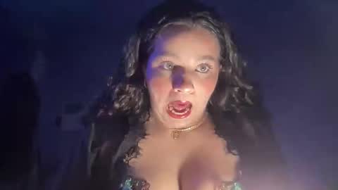 Soyoceanne online show from February 6, 2:15 am