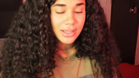 You want to talk to me more personal follow me in My Channel VIP  50 the discount       online show from February 8, 11:40 pm