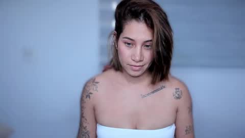 brisa  s online show from September 12, 9:33 pm