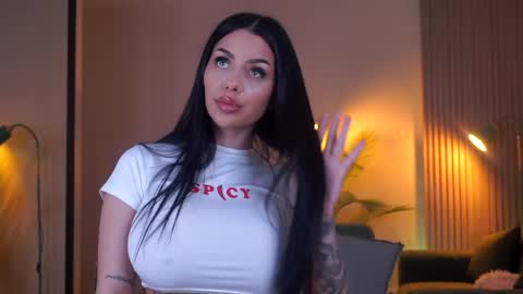 Spicy Maple online show from April 18, 7:07 pm