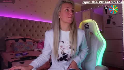 Alicia online show from October 5, 6:51 am