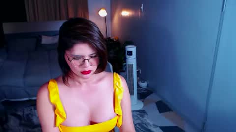 Hi Im Carmela online show from June 2, 6:03 am