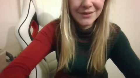 FREE ONLY FANSy online show from December 5, 9:28 pm