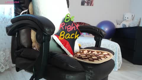 Tips are the best compliment to a woman online show from September 12, 8:12 am