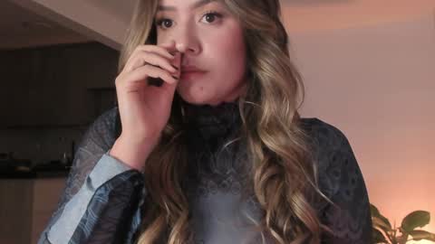 Sophie 3 online show from February 3, 11:47 pm