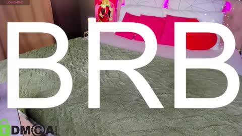 Stacey GMT5 Mo Tu We Th Fr Sa 3am -10am online show from December 3, 2:03 am