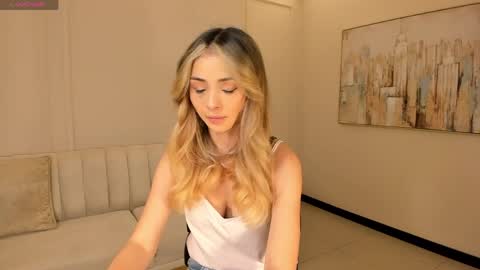 Stacy Woods online show from April 16, 11:43 am