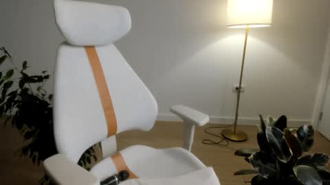 Stacy online show from November 30, 6:12 pm