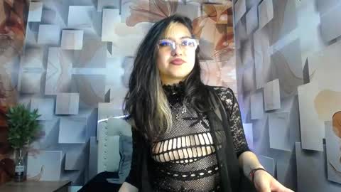 S T A R online show from April 18, 7:58 pm