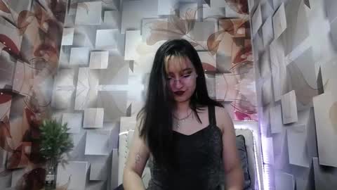 S T A R online show from April 15, 2:50 pm