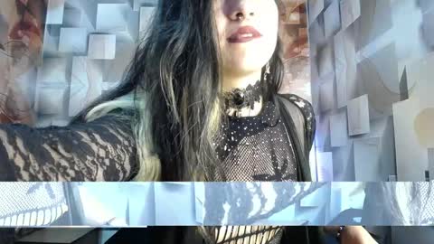 S T A R online show from April 18, 5:15 pm