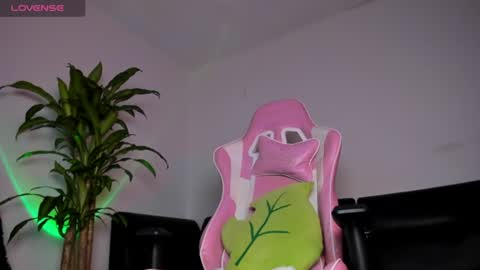 kay online show from July 14, 4:33 pm
