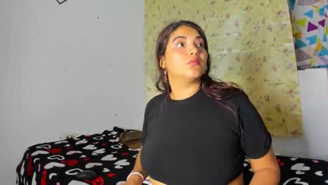 estrella online show from February 12, 9:01 pm