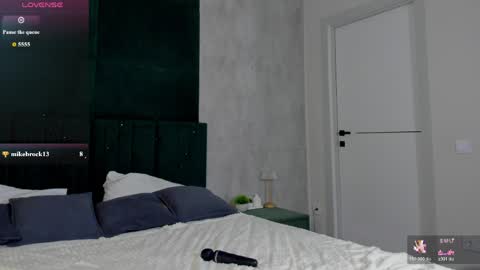 stasya_mellory online show from April 18, 7:58 pm