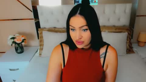 Stella Nelson online show from October 6, 7:03 am