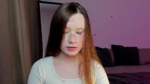 stella_sunny online show from December 22, 3:00 pm