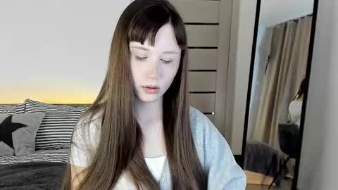 stella_sunny online show from March 6, 10:49 pm