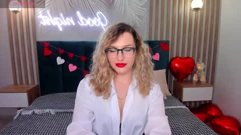 Stella online show from February 17, 1:49 am