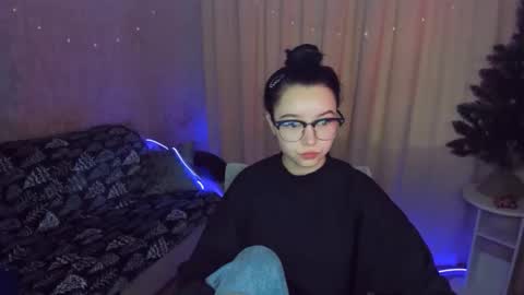 StellaCharm online show from January 6, 11:58 am