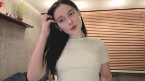 Eva online show from April 16, 9:39 pm