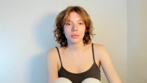 S T E L L A online show from September 9, 11:54 am