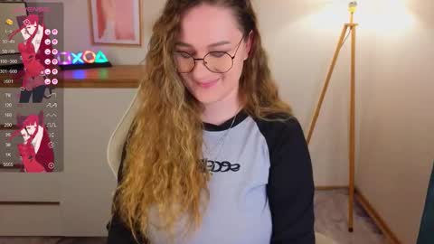 Emma online show from October 21, 10:03 pm