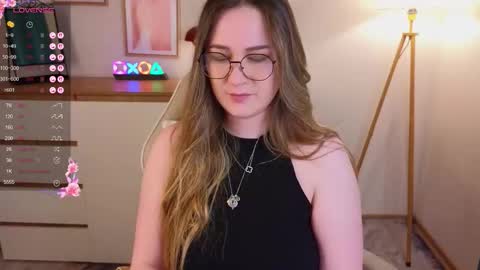 Emma online show from October 14, 10:23 pm