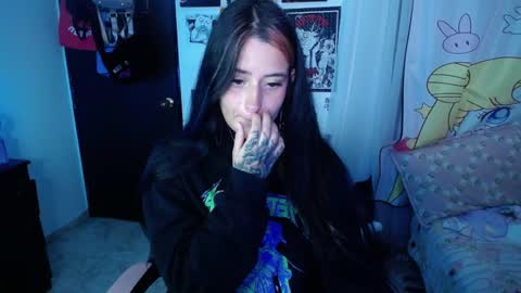 Snapshot of stephani_rousso chatting on February 26, 2:41 am joha cosmo online show from February 26, 2:41 am