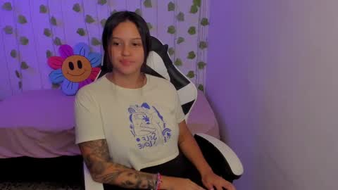 Stephanie  online show from February 2, 11:53 pm