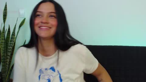 Stephanie  online show from December 2, 10:34 pm