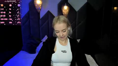 Stephanie Sea online show from February 10, 1:55 pm