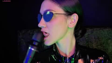 Liz online show from October 31, 11:31 pm