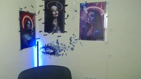 Amalia online show from December 18, 7:13 am