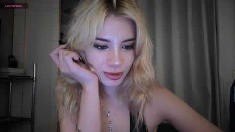 Sofa online show from April 11, 8:56 pm