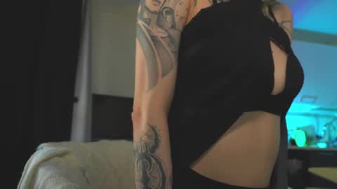 succubus_66 online show from July 17, 11:03 am