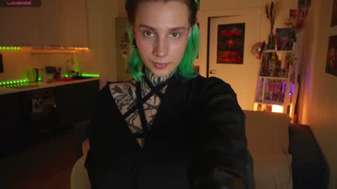 succubus_66 online show from December 27, 11:39 am