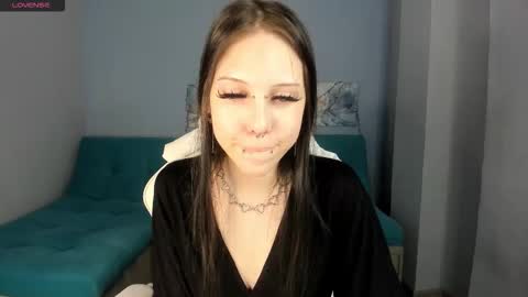 Ariana online show from March 8, 4:11 pm