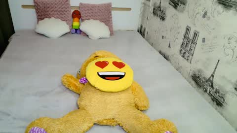 sugarkissx online show from March 28, 11:14 pm