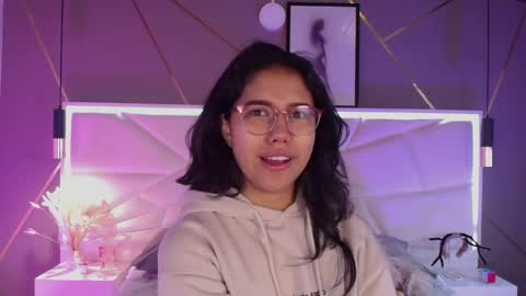 SUKI online show from April 5, 12:15 pm