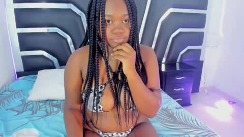 Snapshot of sulyclarck chatting on September 12, 8:16 pm Hot ebony online show from September 12, 8:16 pm