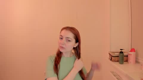 Summer Preston online show from April 4, 8:18 pm